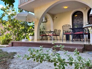 Terrace/patio - Holiday apartment with terrace and air conditioning (Šilo)