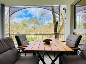 Outdoor dining - Villa Seepark, App. 5 S - Villa Seepark App.5 S (Heringsdorf)