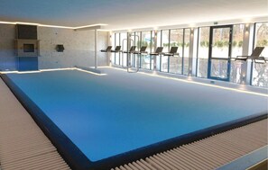 Indoor pool - Stunning apartment in Prora/Rügen (Prora/Rügen)