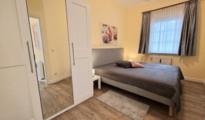 2 室のベッドルーム、WiFi