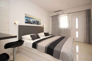 1 bedroom, Internet