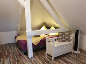 1 bedroom, WiFi, bed sheets