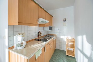 Fridge, microwave, dishwasher
