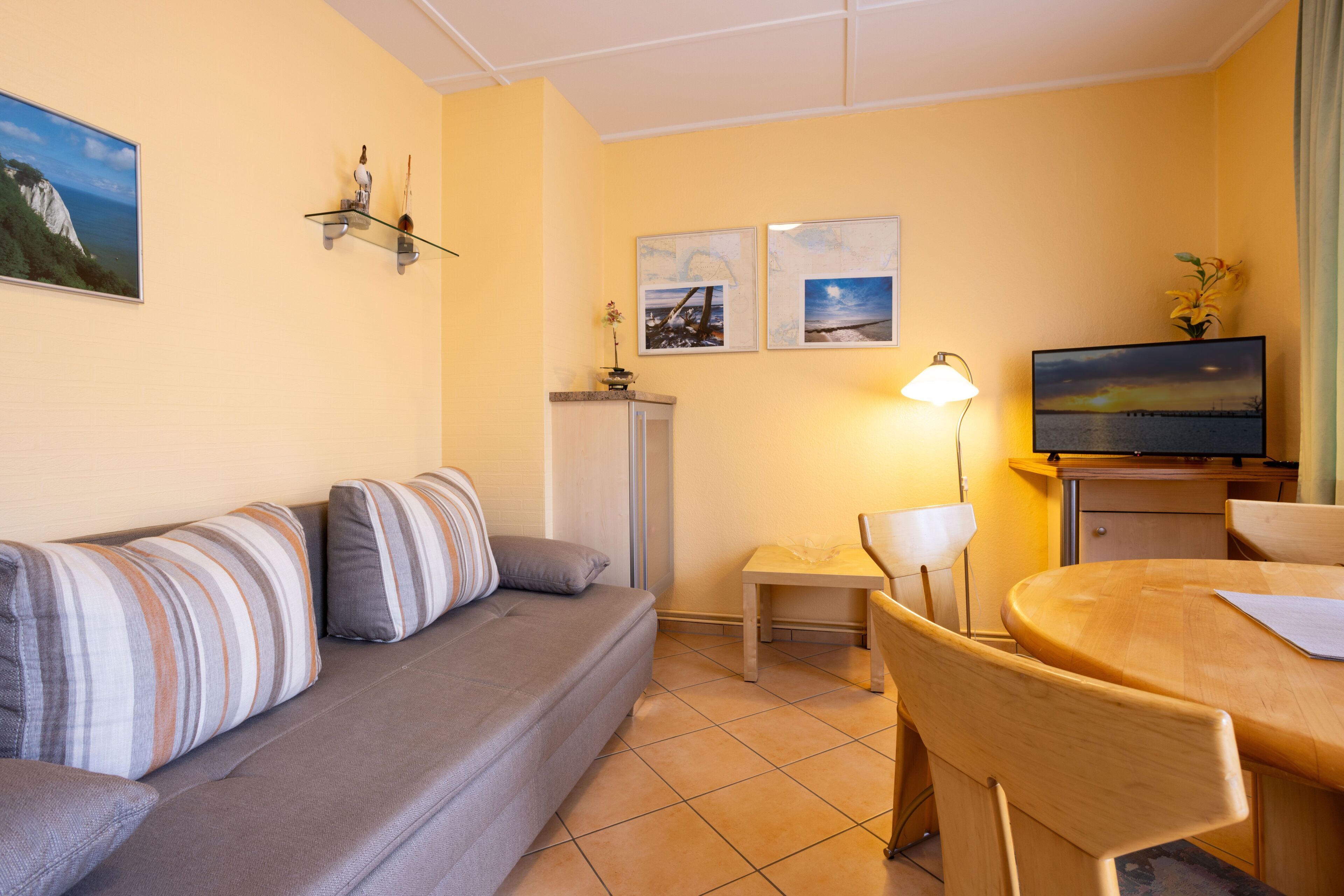 Télévision, chaîne hi-fi