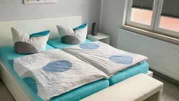 2 bedrooms, WiFi, bed sheets