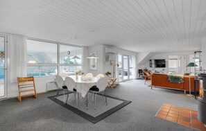Dining - Cozy home in Hvide Sande with sauna (Hvide Sande)