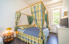 2 bedrooms, free WiFi