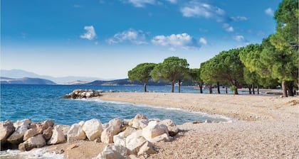 3 bedroom awesome home in Praputnjak