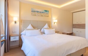 1 Schlafzimmer, Reisekinderbett, kostenloses WLAN, Bettwäsche