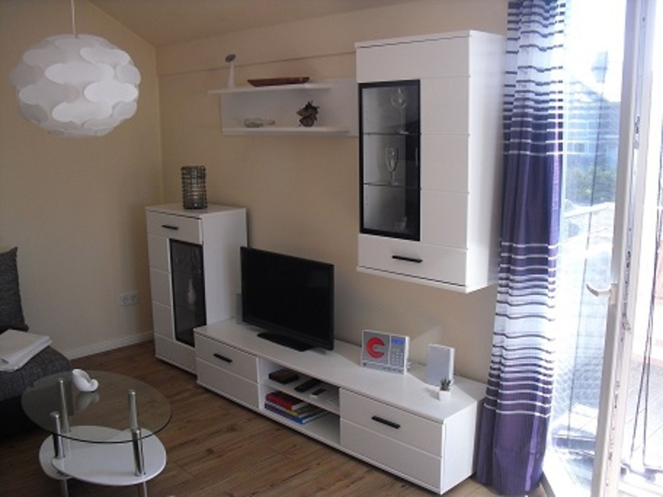 Fernseher