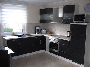 Frigorifero, microonde, forno, lavastoviglie