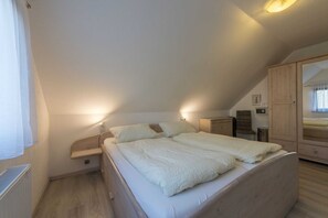 Unclassified image, 4 of 19, button