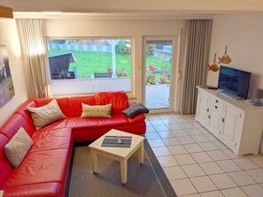 Unclassified image, 2 of 19, button