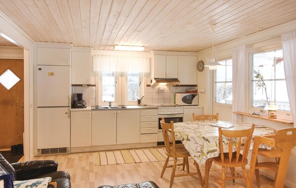 Fridge, stovetop, cookware/dishes/utensils