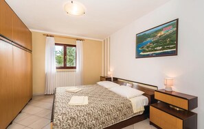 6 chambres, lit parapluie, Wi-Fi gratuit, draps fournis