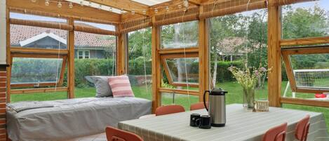 تناول الطعام