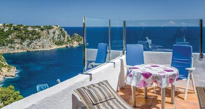 Maison en bord de mer Ă JĂĄvea
