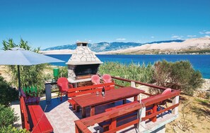 Outdoor dining - Cozy apartment in Pag with WiFi (Pag)