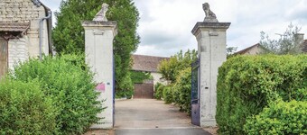 Awesome home in Assay