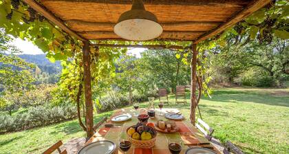 Lovely home in Anghiari -AR- with WiFi