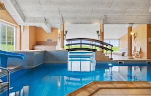 Indoor pool - Beautiful home in Vesløs with sauna (Vesløs)