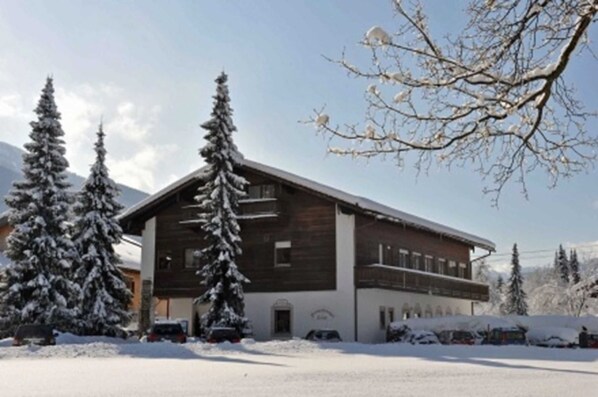 Unclassified image, 1 of 8, button - Apartment Kraus Ringberg Nr. 4 - holiday apartments Kraus (Rottach-Egern)