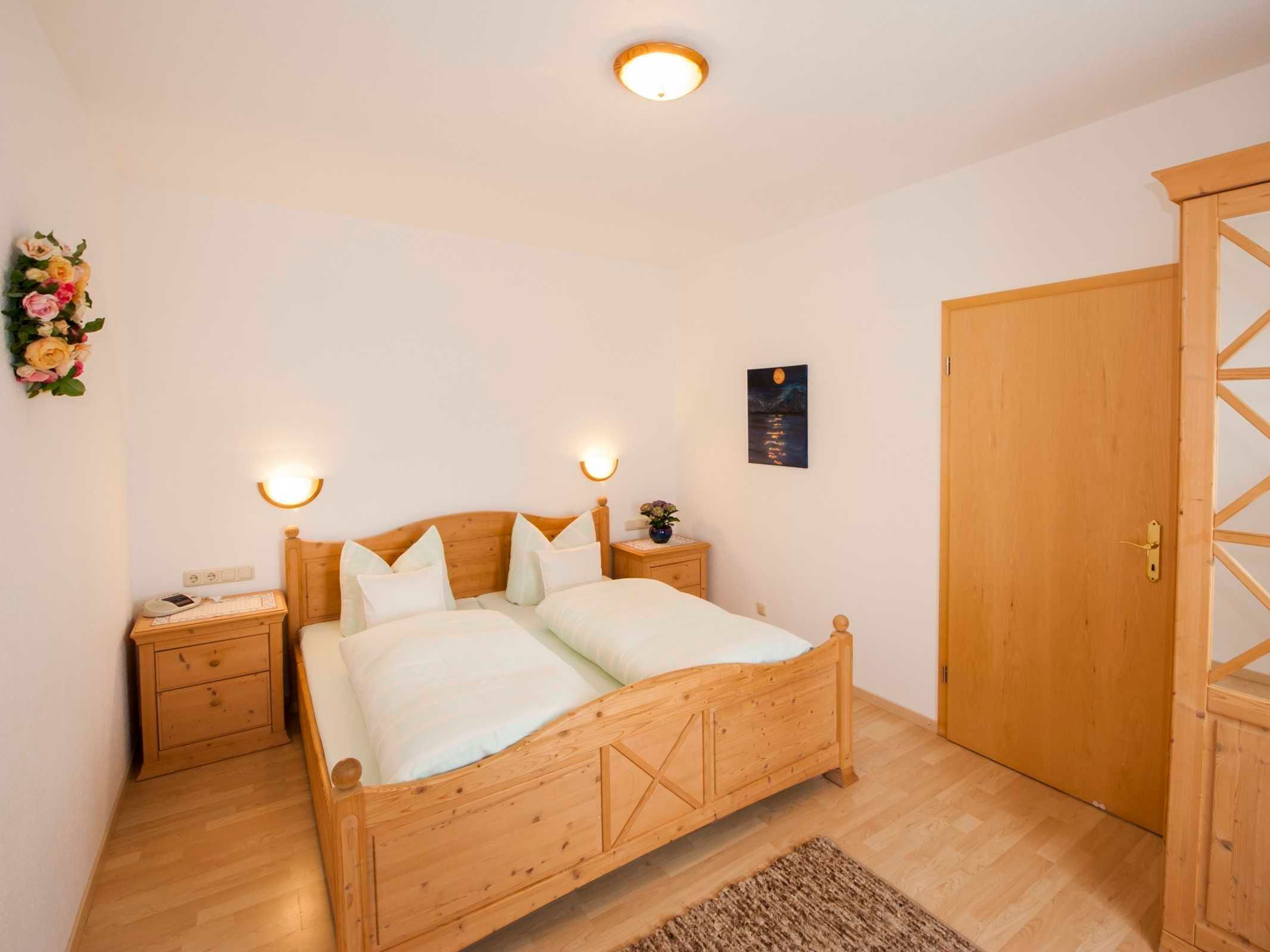 1 bedroom, travel crib, WiFi, bed sheets