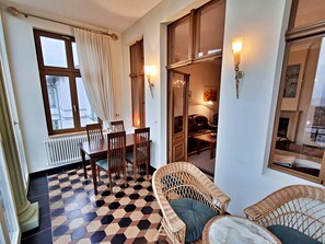 Imagen sin descripción, 5 de 49, botón