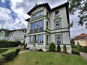 Esterni