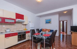 Fridge, stovetop, dishwasher, coffee/tea maker - Gorgeous apartment in Dubrava (Dubrava)