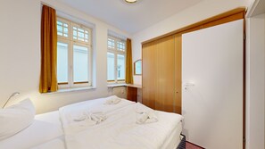 2 Schlafzimmer, Reisekinderbett, WLAN