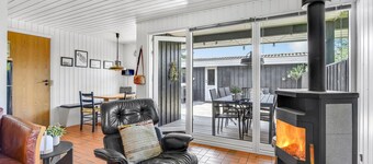 4 bedroom nice home in Sydals