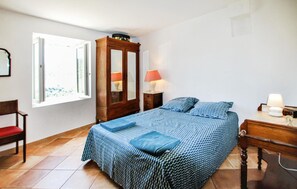 3 chambres, accès au Wi-Fi (inclus), literie fournie