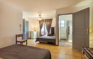 2 chambres, lit parapluie, Wi-Fi gratuit