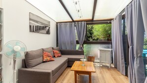 Unclassified image, 2 of 25, button - Amazing home in Signes (Signes)