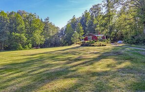 Property grounds - Gorgeous home in Annerstad (Annerstad)