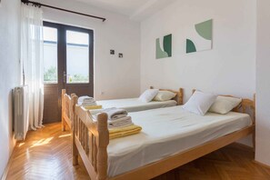 2 chambres, accès au Wi-Fi (inclus)