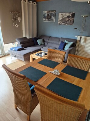 TV - Vacation home Boddenblick (Barth)