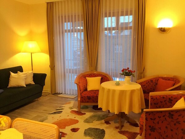 TV - Apartment 2 - Holiday apartments Haus Presse (Walkenried)