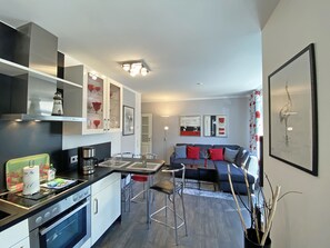 Køleskab, mikrobølgeovn, ovn, opvaskemaskine