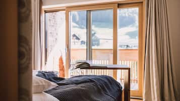 1 bedroom, in-room safe, WiFi, bed sheets