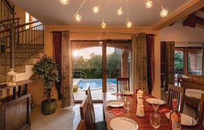 Dining - Beautiful home in Tar (Tar)