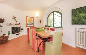 Dining - Lovely home in Pratella CE with private swimming pool, can be inside or outside (Pratella CE)