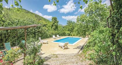 Cozy home in Pratella CE