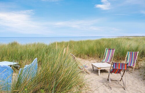 Amazing home in Anneville sur Mer