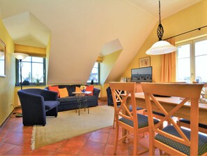 Unclassified image, 5 of 29, button