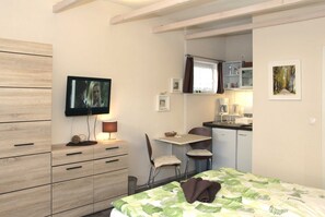 1 Schlafzimmer, Zimmersafe, WLAN, BettwÀsche