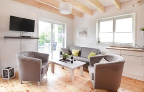 Fernseher, Kamin, DVD-Player