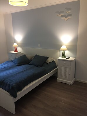 2 Schlafzimmer, Reisekinderbett, WLAN