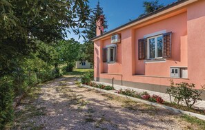 Exterior - Pet friendly home in Krsan (Krsan)
